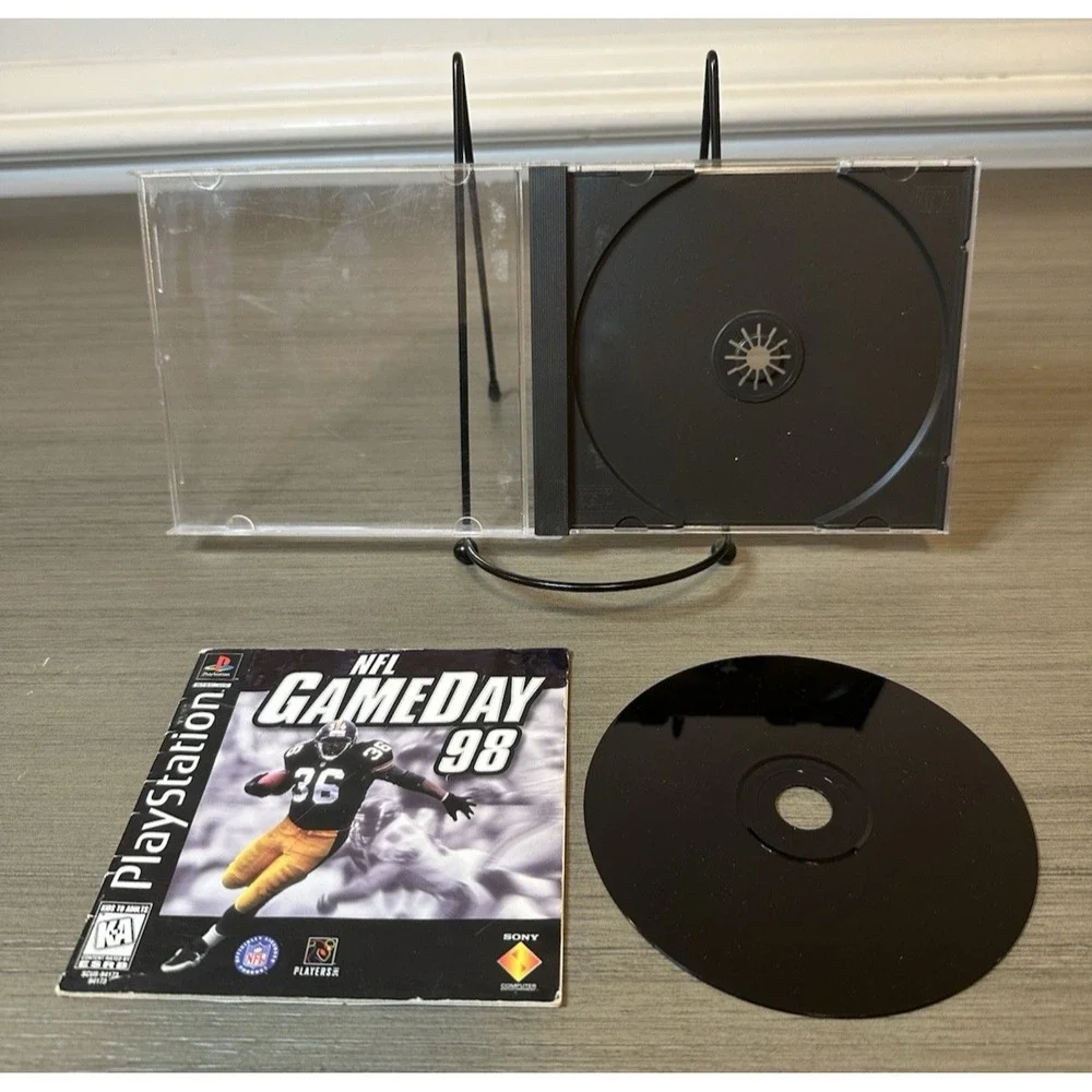 PS1 - Action Bass, Sidney 2000, Gameday 98, Mat Hoffman's Pro BMX, NFL Extreme 2